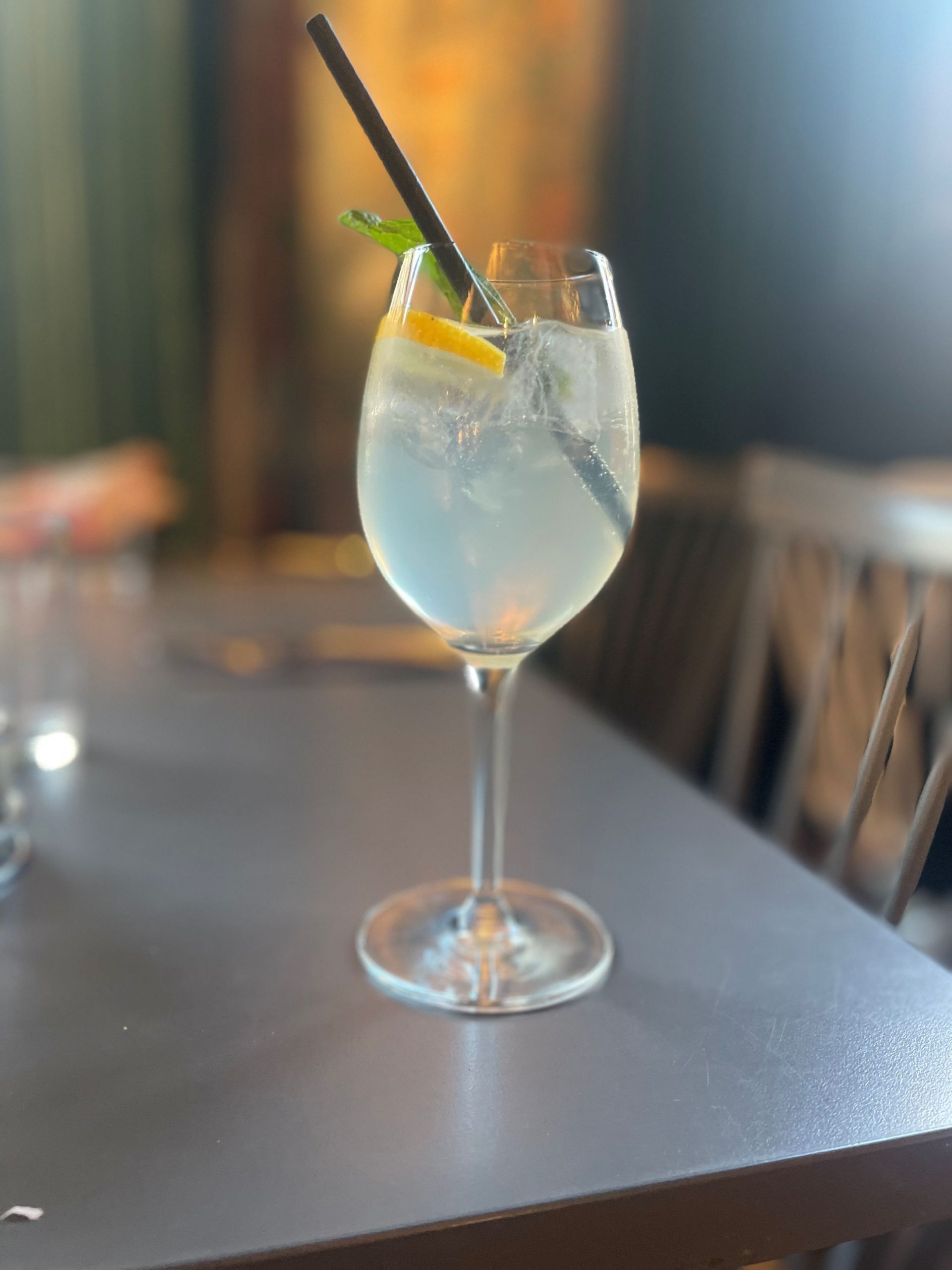 Porto Tónico med fläder & citron